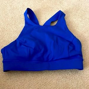Lululemon high neck sports bra size 6